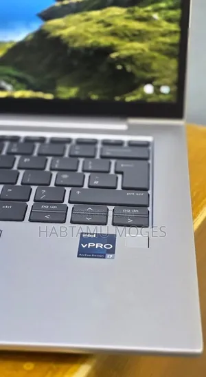 New Laptop HP EliteBook 840 G10 16GB Intel Core i7 SSD 512GB