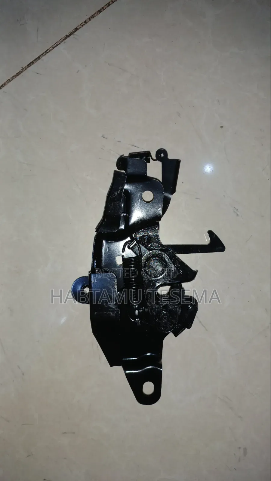 Toyota Hilux / Land Cruiser Hood Lock