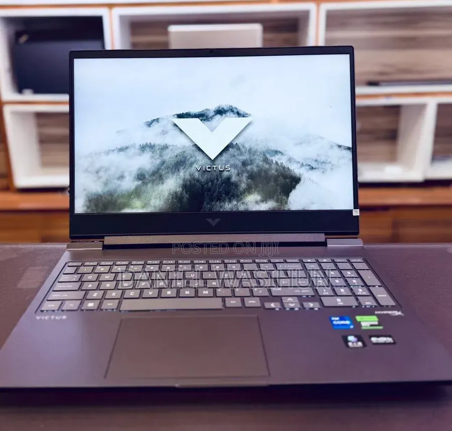 New Laptop HP Victus 16 16GB Intel Core i7 SSD 1T
