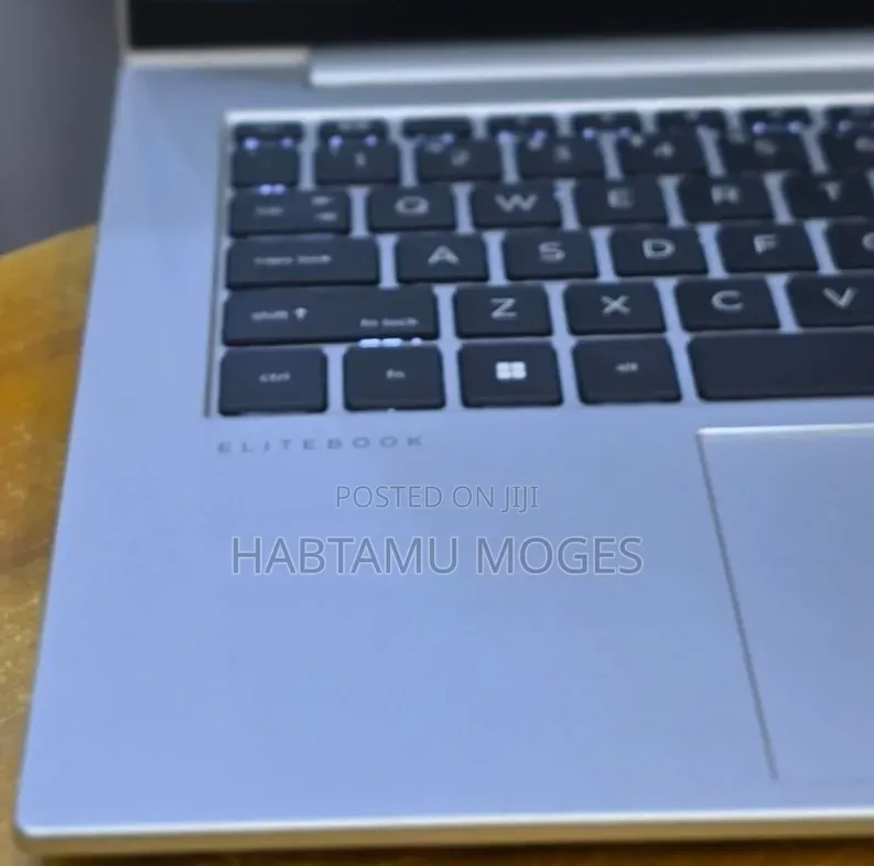 New Laptop HP EliteBook 840 G9 16GB Intel Core i7 SSD 512GB