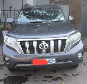 Toyota Land Cruiser 2015 Gray
