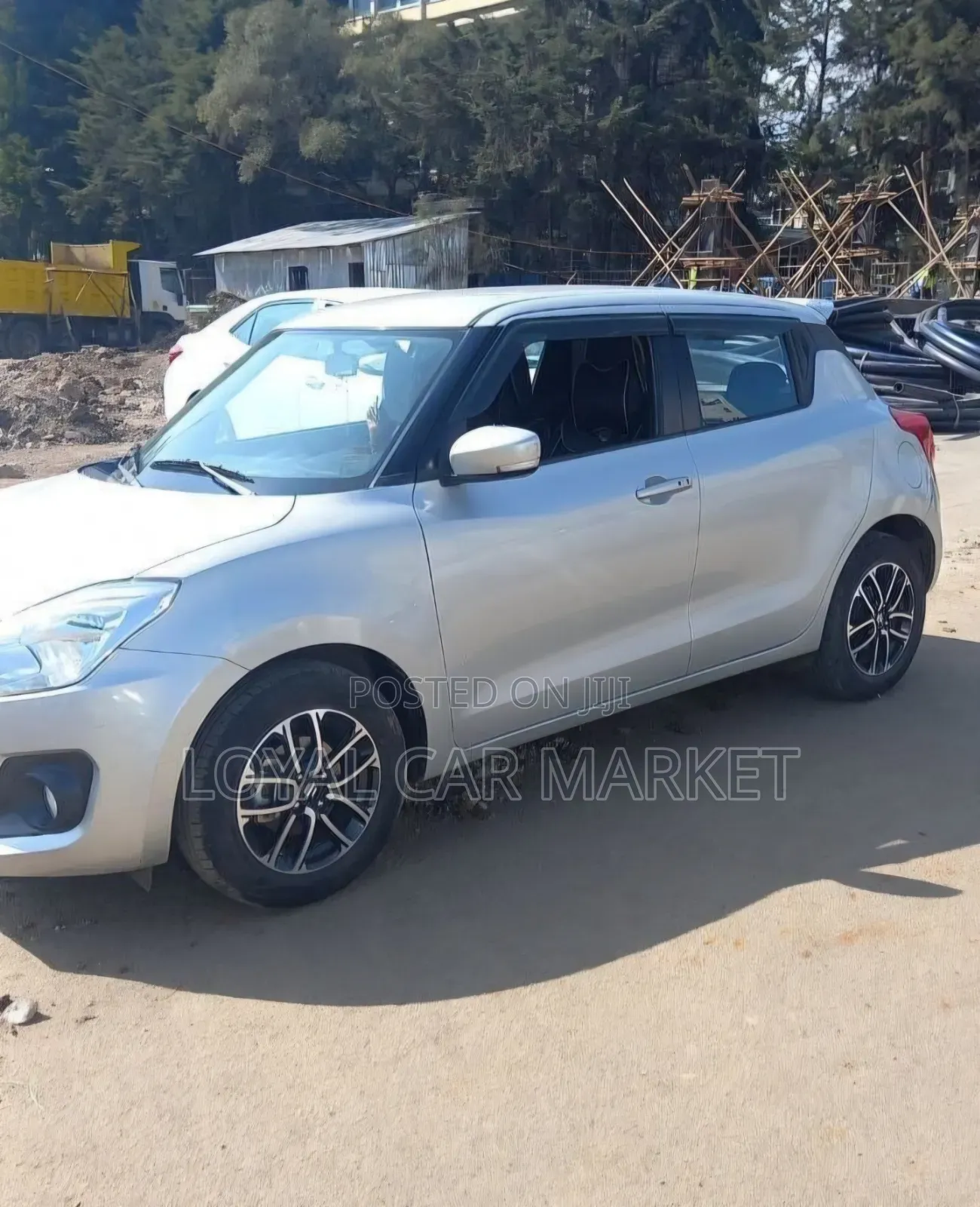 Suzuki Swift 2022 Silver
