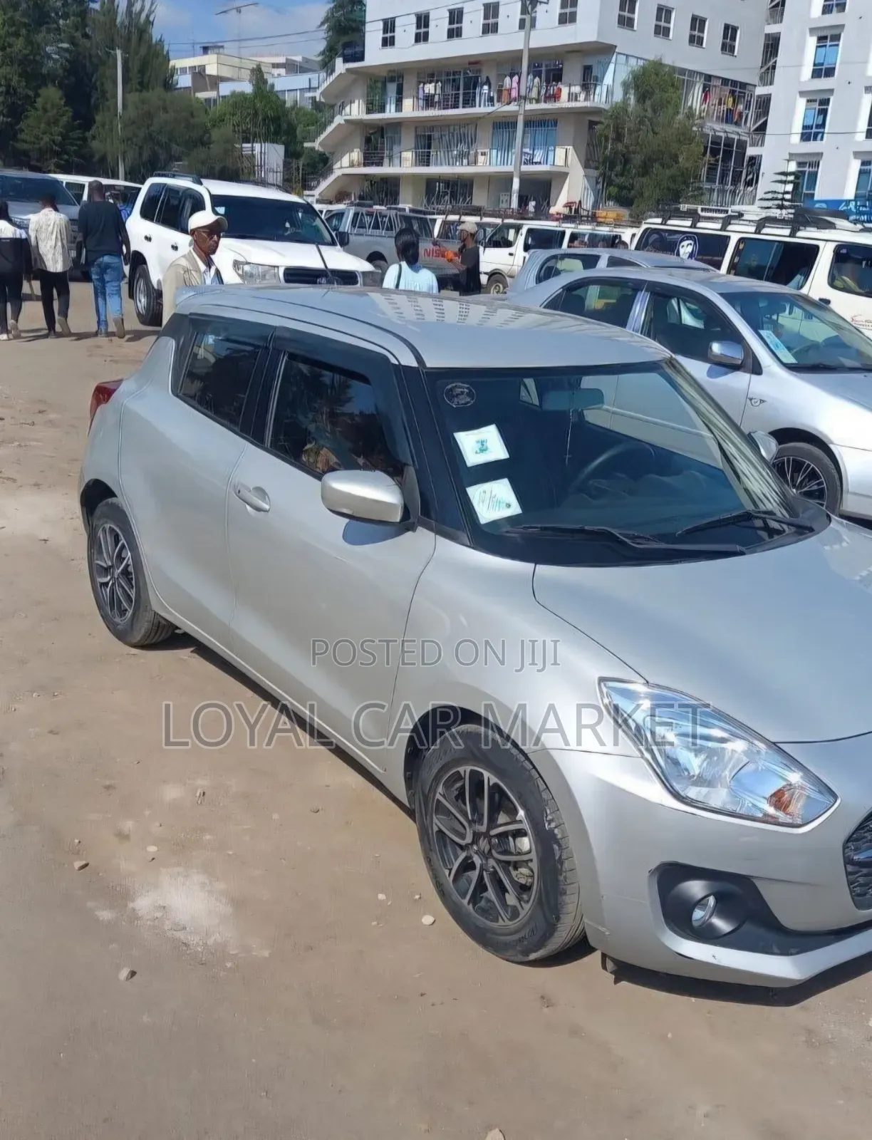 Suzuki Swift 2022 Silver