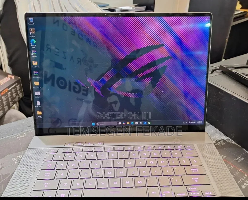New Laptop Asus ROG Zephyrus G16 16GB Intel Core Ultra 9 SSD 1T