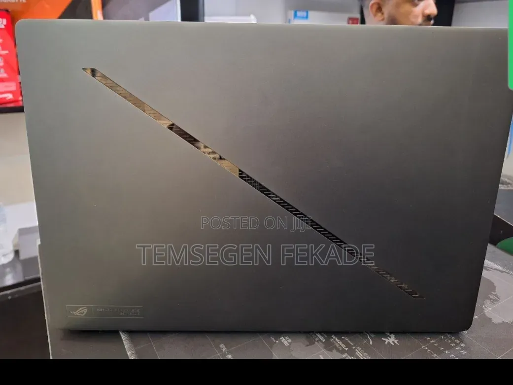 New Laptop Asus ROG Zephyrus G16 16GB Intel Core Ultra 9 SSD 1T