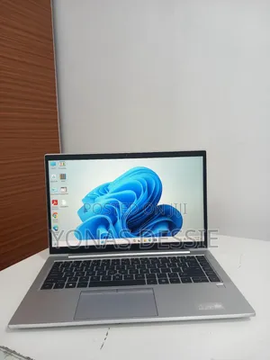 New Laptop HP EliteBook 840 G8 16GB Intel Core i7 SSD 512GB