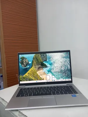 New Laptop HP EliteBook 840 G8 16GB Intel Core i5 SSD 512GB