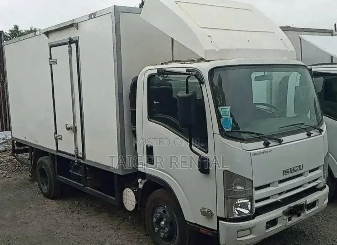 Isuzu Van Rent