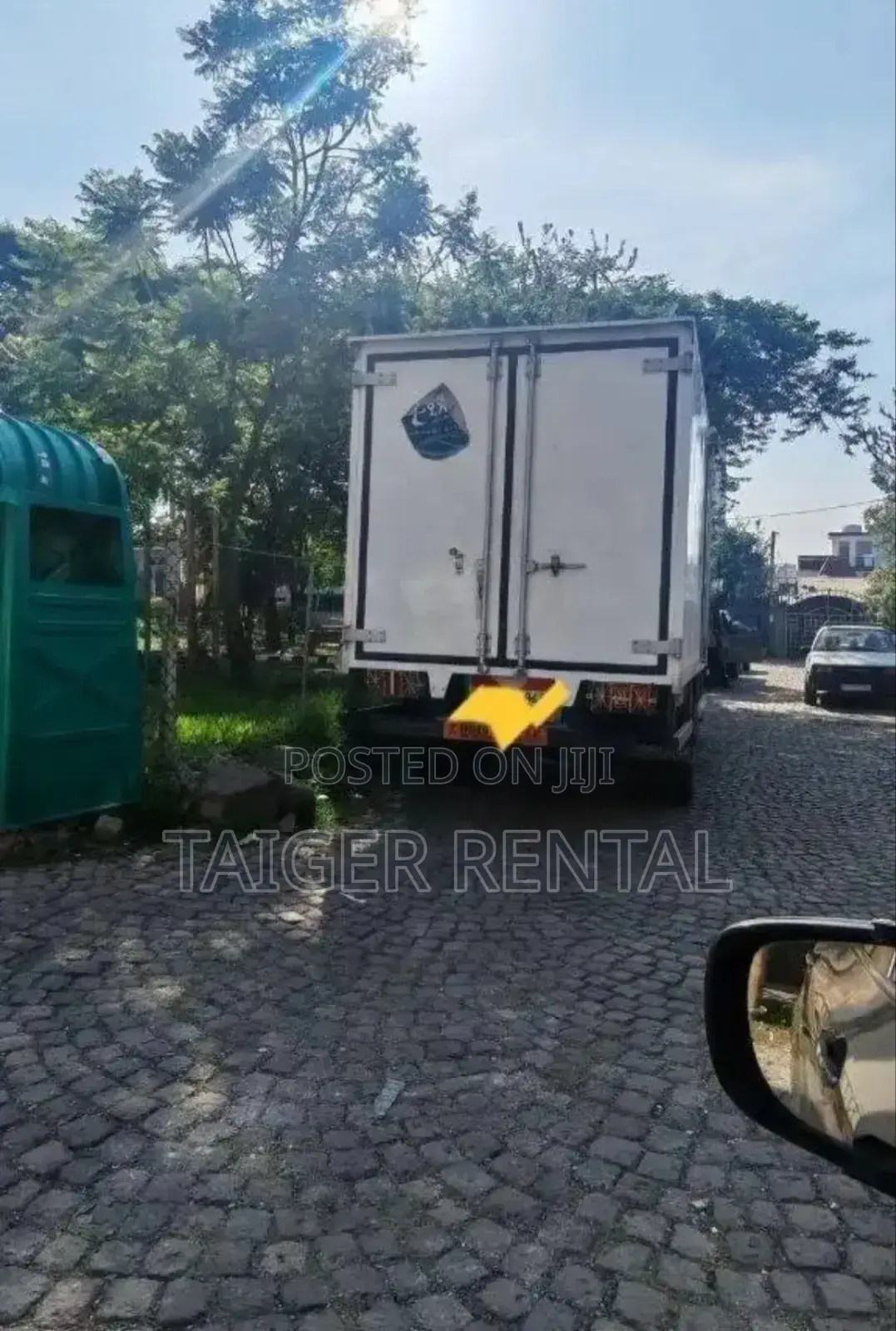 Isuzu Van Rent