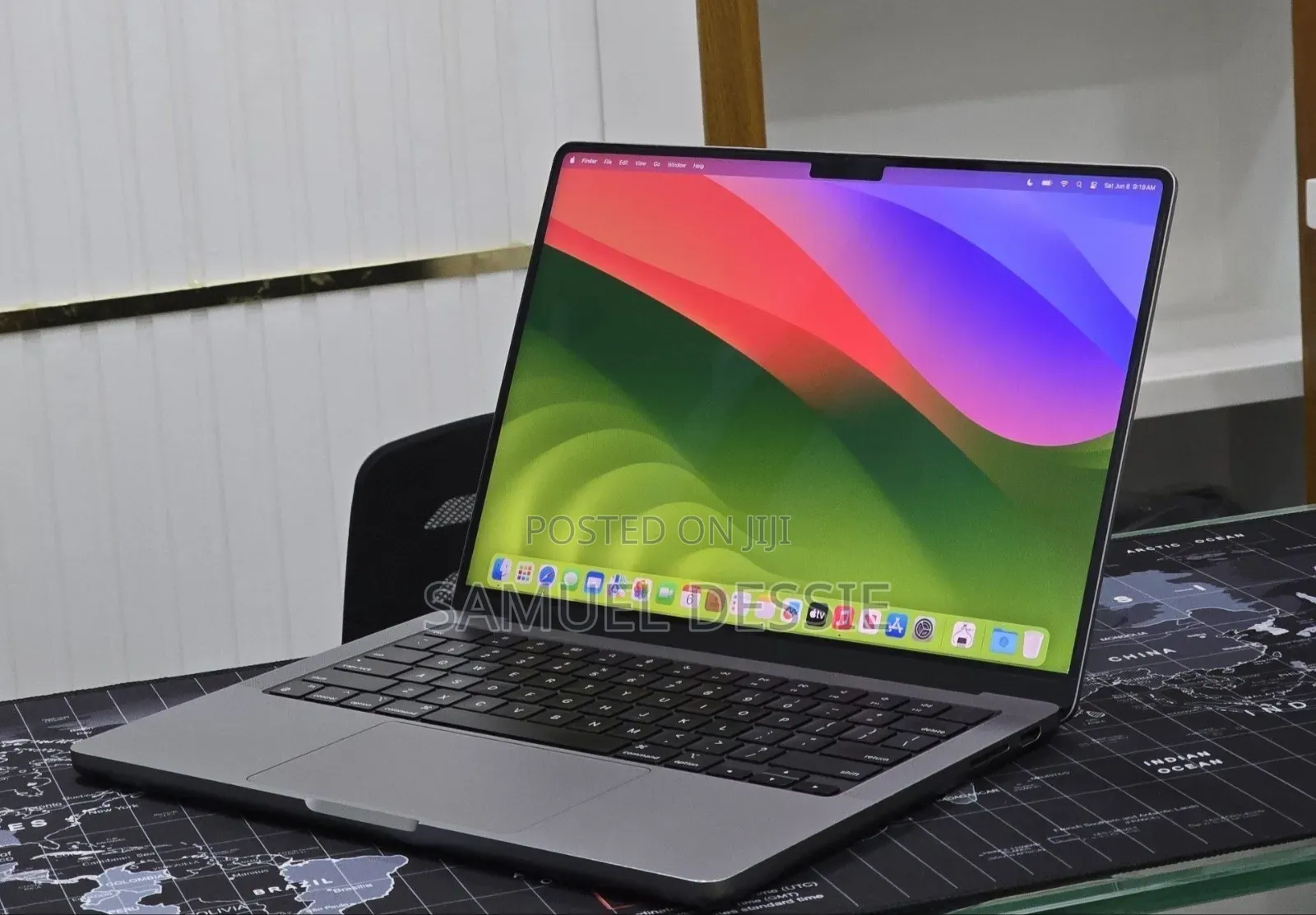 New Laptop Apple MacBook Pro 2023 M3 8GB Apple M3 Pro SSD 512GB