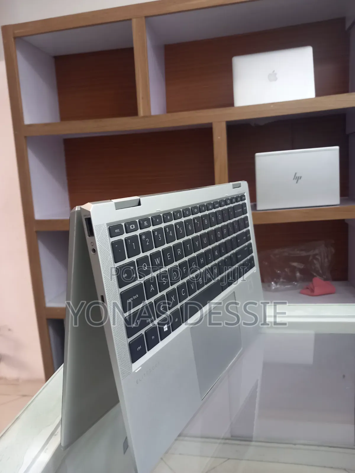 New Laptop HP EliteBook 1040 G8 16GB Intel Core i7 SSD 512GB