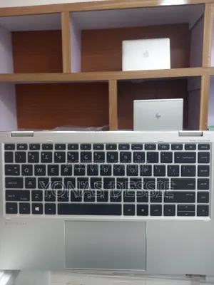 New Laptop HP EliteBook 1040 G8 16GB Intel Core i7 SSD 512GB