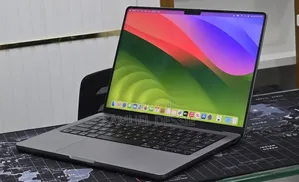 New Laptop Apple MacBook Pro 2023 M3 8GB Apple M3 Pro SSD 512GB