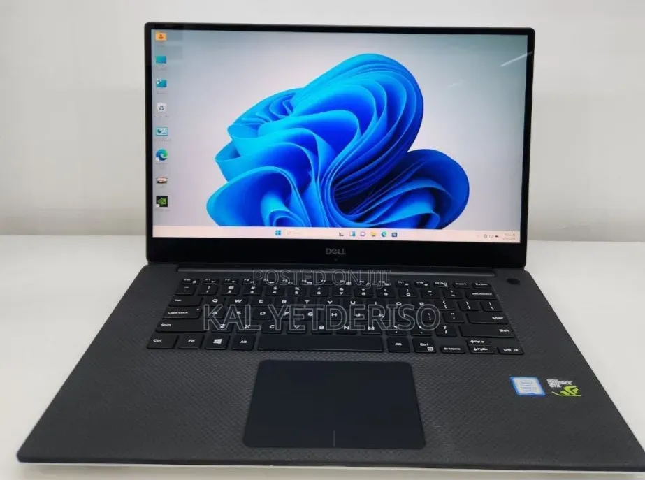 New Laptop Dell XPS 15 16GB Intel Core i7 SSD 512GB