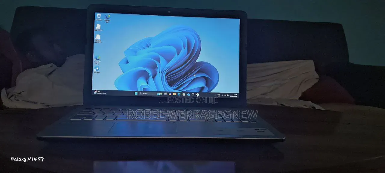 Laptop Asus VivoBook X540SA 8GB Intel Core i5 SSD 256GB