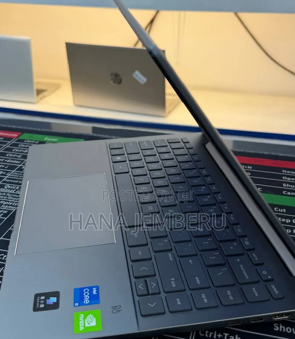 New Laptop HP Pavilion 14 16GB Intel Core i5 SSD 512GB