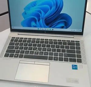 New Laptop HP EliteBook 840 G8 16GB Intel Core i5 SSD 512GB