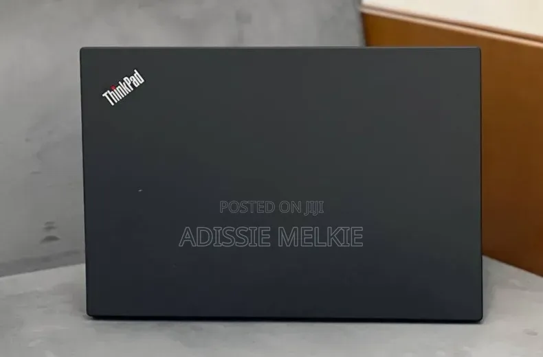 New Laptop Lenovo ThinkPad T490s 16GB Intel Core i5 SSD 512GB