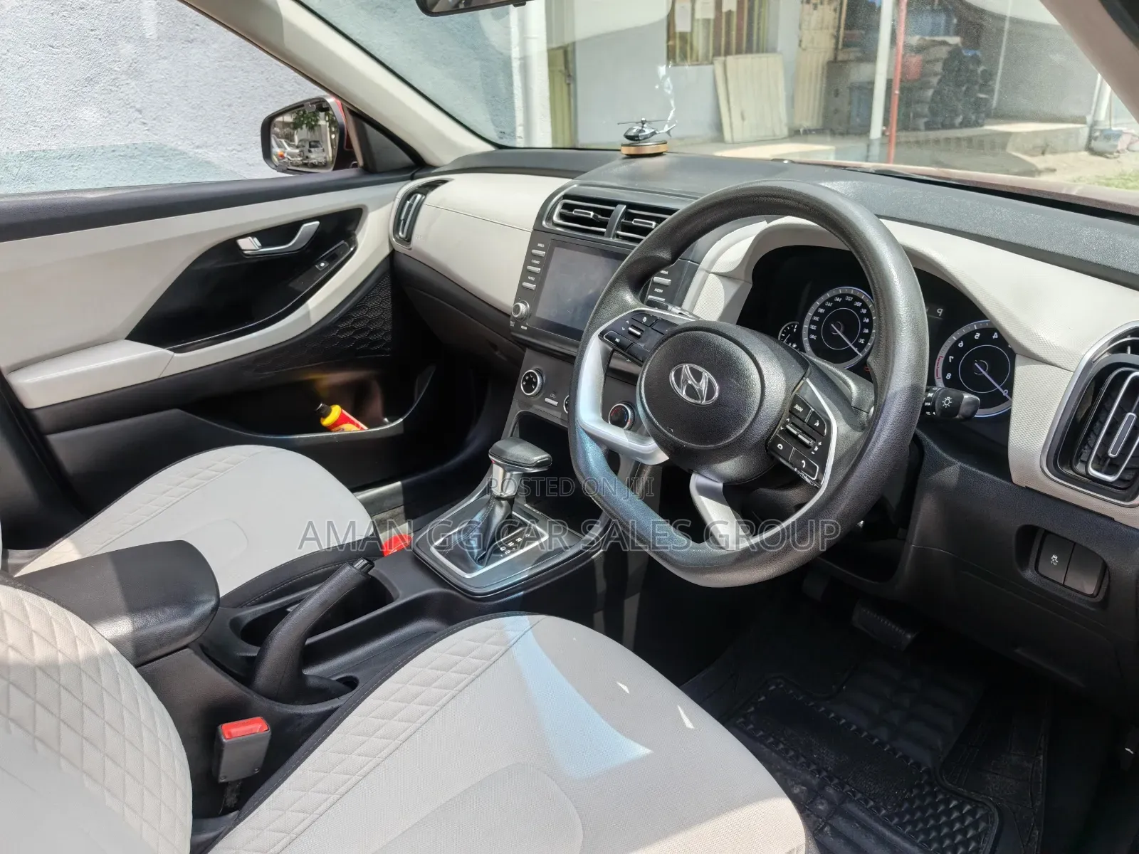 Hyundai Creta 2022 Red