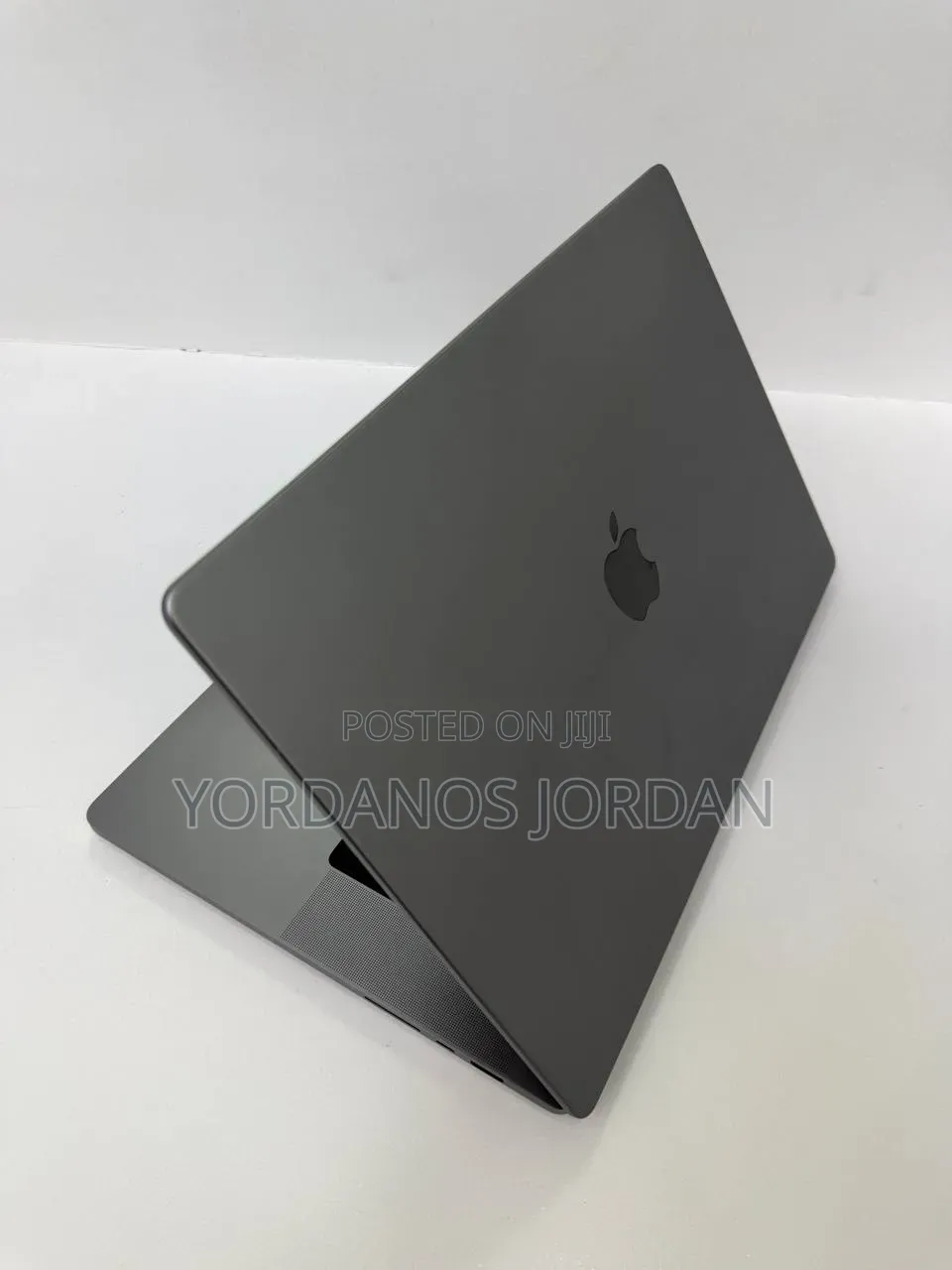 New Laptop Apple MacBook Pro 2021 M1 16GB Apple M1 Pro SSD 1T