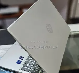 New Laptop HP 16GB Intel Core Ultra 7 SSD 512GB