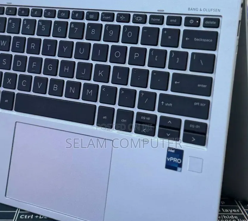 New Laptop HP EliteBook 830 G9 16GB Intel Core i7 SSD 512GB