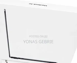 New Laptop Apple MacBook 16GB Apple M5 SSD 512GB