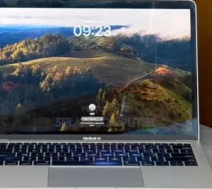 New Laptop Apple MacBook Air 2020 M1 8GB Intel Core i5 SSD 128GB