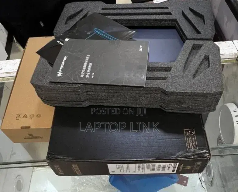 New Laptop Acer Predator Helios Neo 16 16GB Intel Core Ultra 9 SSD 1T