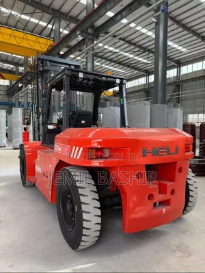 Forklift . Manitou. Crane Rental