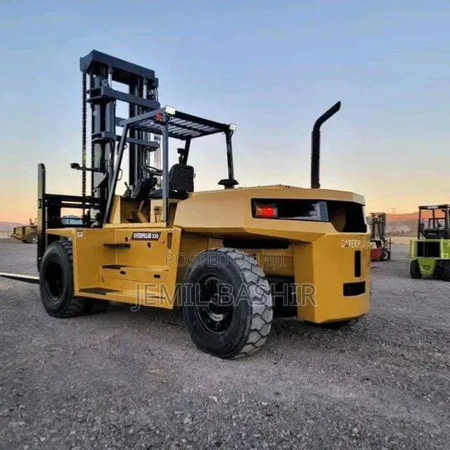 Forklift . Manitou. Crane Rental