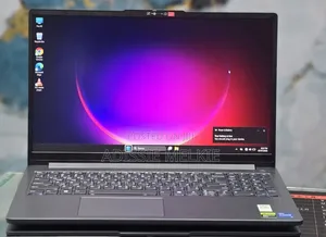 New Laptop Lenovo LOQ 15IRH8 12GB Intel Core Ultra 9 SSD 512GB