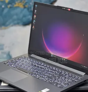 New Laptop Lenovo LOQ 15IRH8 12GB Intel Core Ultra 9 SSD 512GB