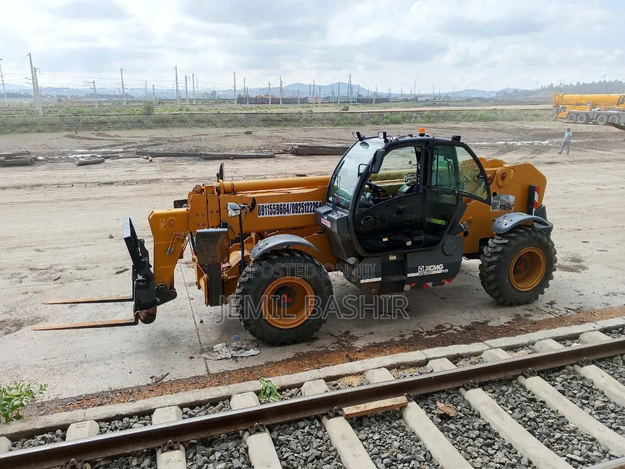 Forklift . Manitou. Crane Rental
