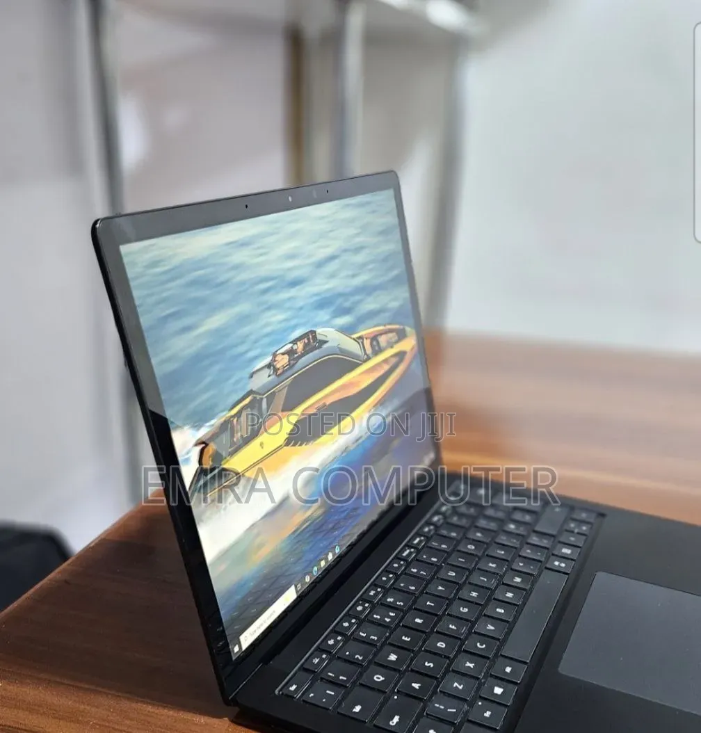 New Laptop Microsoft Surface 16GB Intel Core i7 SSD 256GB