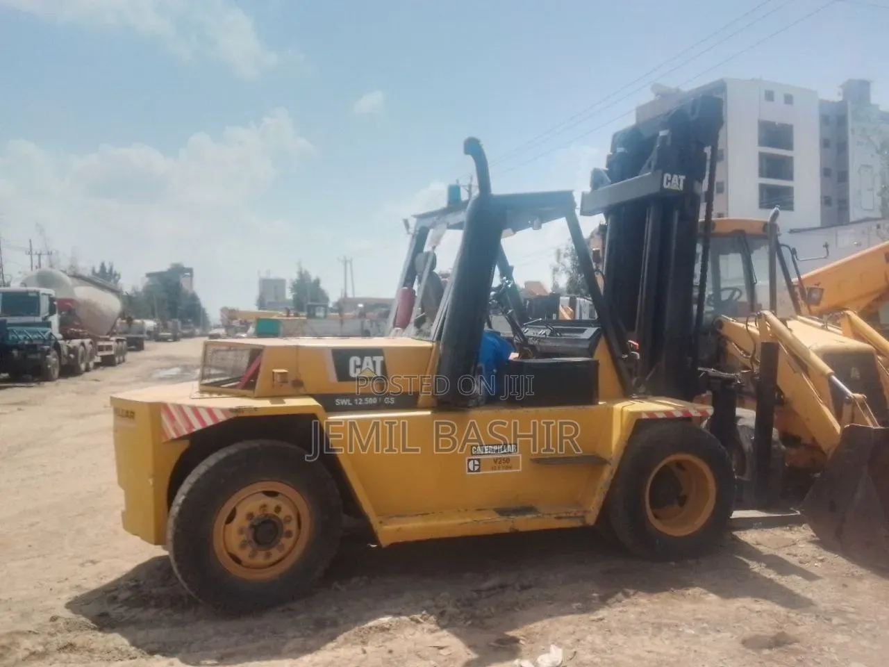 Forklift . Manitou. Crane Rental