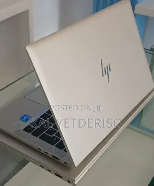 New Laptop HP EliteBook 840 G7 16GB Intel Core i5 SSD 512GB