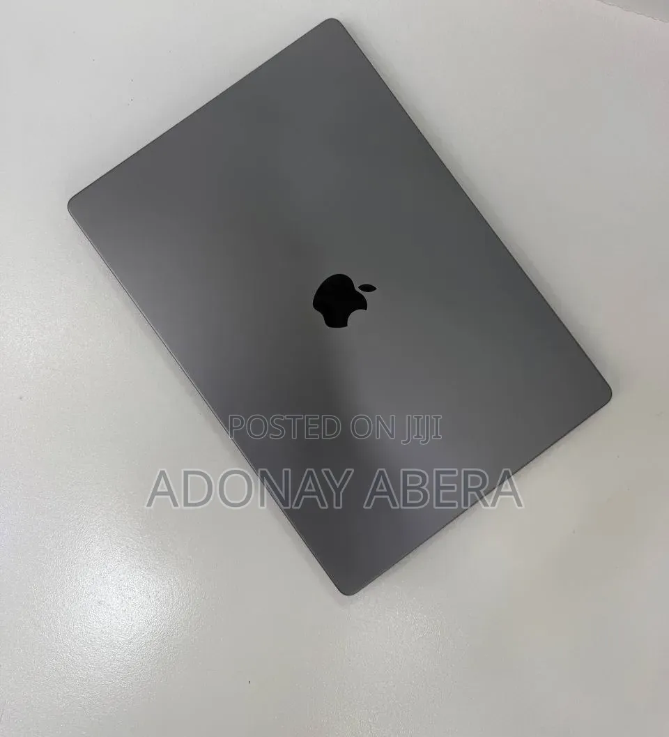 New Laptop Apple MacBook 32GB SSD 1T
