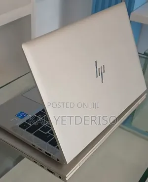 New Laptop HP EliteBook 830 G8 8GB Intel Core i5 SSD 512GB