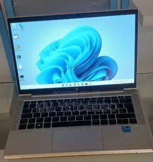 New Laptop HP EliteBook 830 G8 8GB Intel Core i5 SSD 512GB