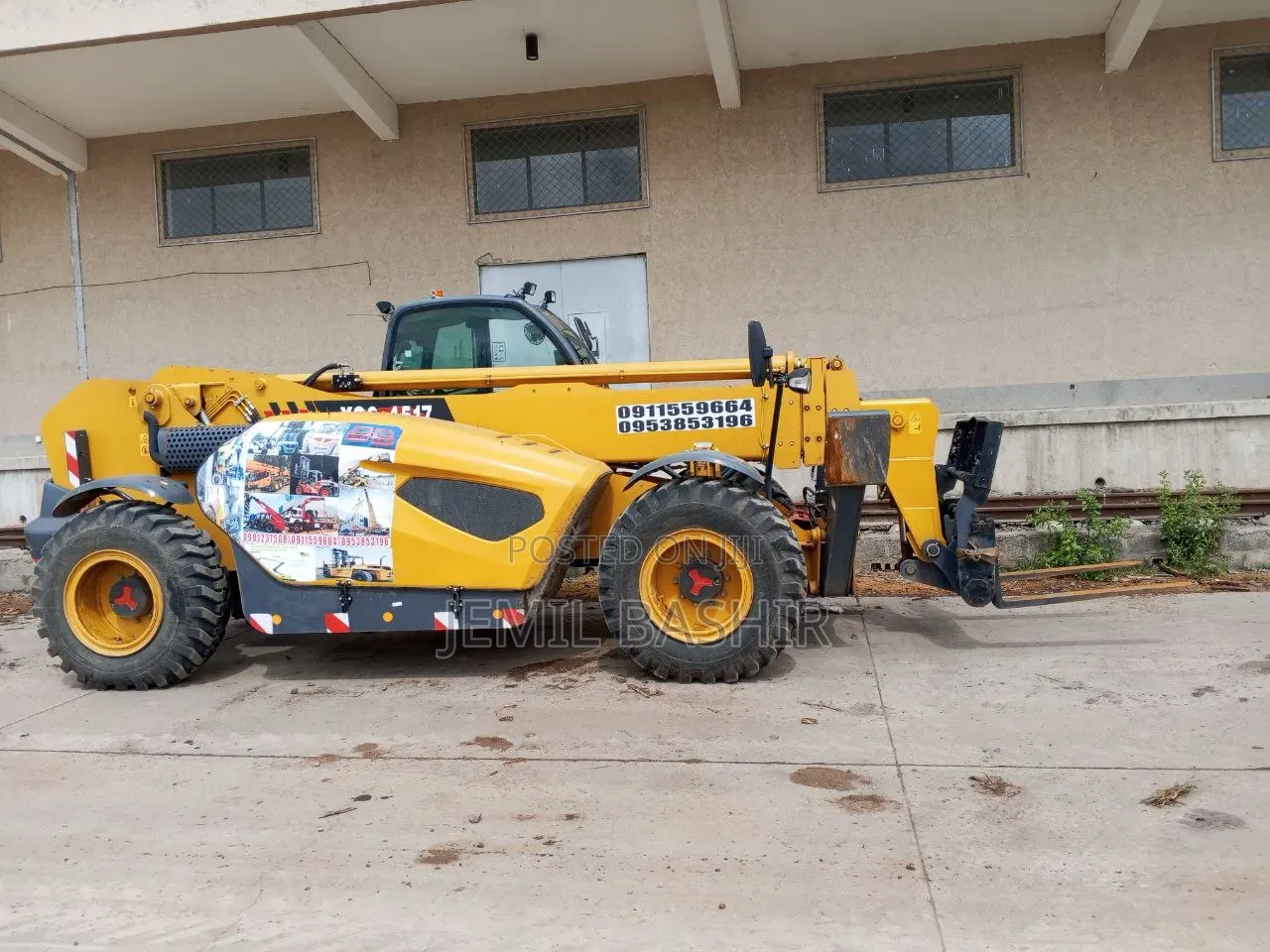 Forklift . Manitou. Crane Rental