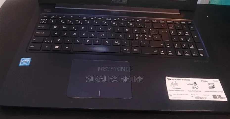 New Laptop Asus E502S 8GB Intel Core M2 HDD 256GB