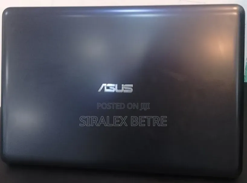 New Laptop Asus E502S 8GB Intel Core M2 HDD 256GB