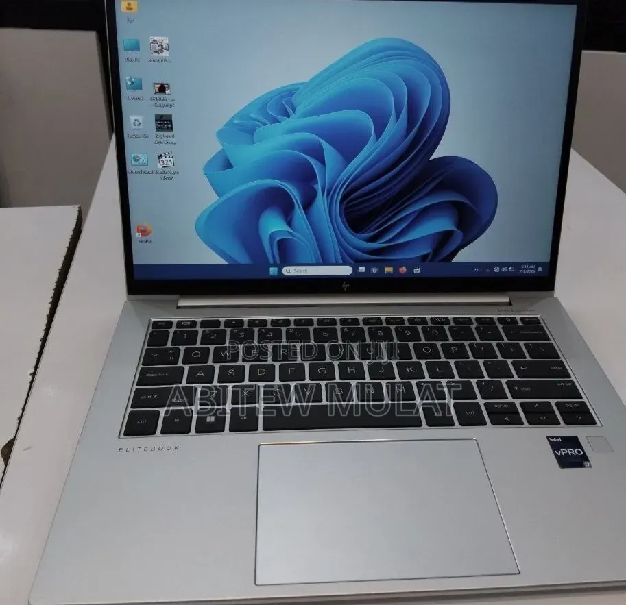 New Laptop HP EliteBook 840 G10 16GB Intel Core i7 SSD 512GB