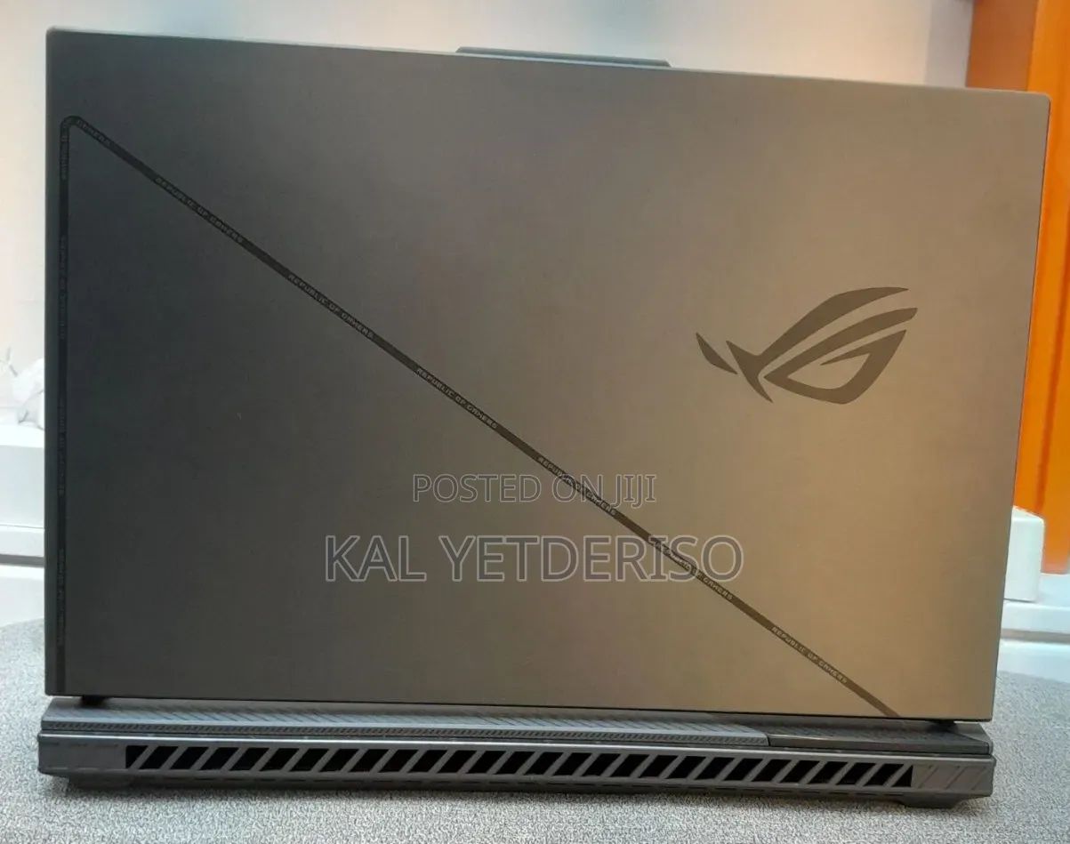 New Laptop Asus ROG Strix G16 32GB Intel Core i7 SSD 1T