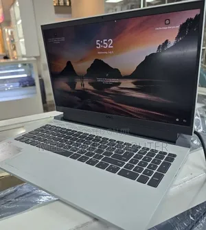 New Laptop Dell G15 5510 16GB Intel Core i7 SSD 512GB