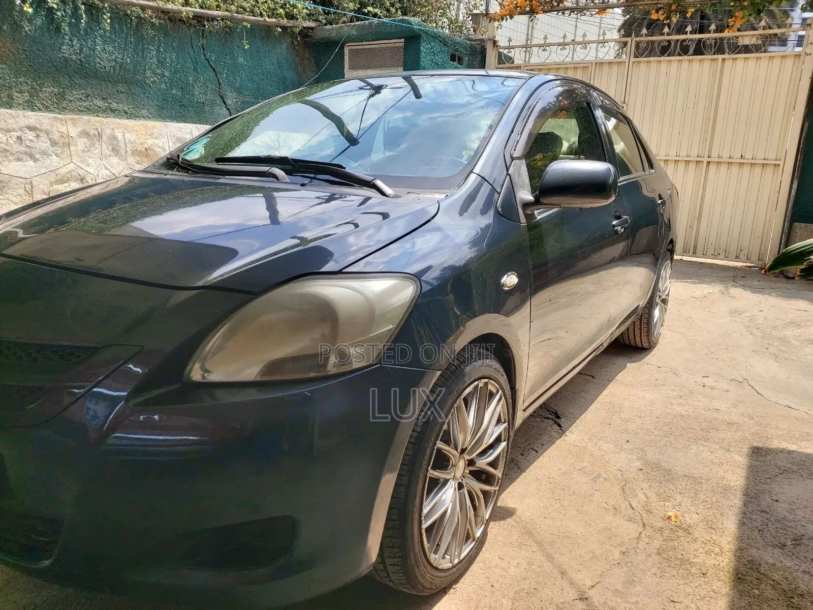 Toyota Yaris 1.5 Automatic 2009 Blue
