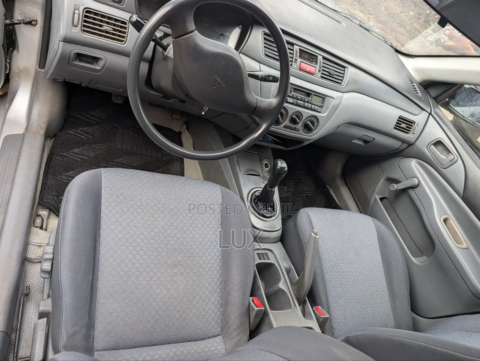 Mitsubishi Lancer 2001 Silver