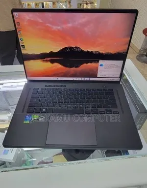 New Laptop Asus ROG Zephyrus G16 16GB Intel Core i7 SSD 512GB