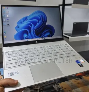 New Laptop HP Pavilion 15 16GB Intel Core i7 SSD 1T